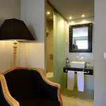 מלון דירות Dalma Old Town - Castelo 4*