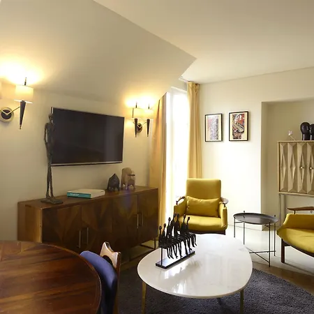 アパートホテル Dalma Old Town - Castelo 3*
