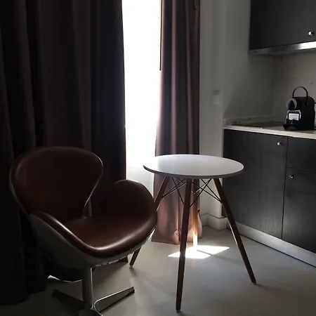Dalma Old Town - Castelo Apart Otel Lisboa